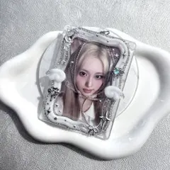 Item thumbnail for item fa79f5dd-a83d-4b75-8326-6ce046b32841