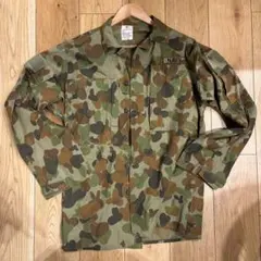 Item thumbnail for item c076ab2d-e7f1-45ca-ac71-8a757680fc0f