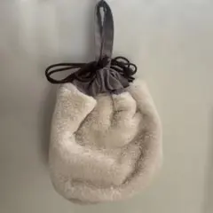 ベージュ フェイクファー巾着型バッグ