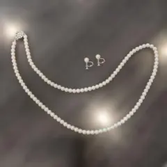 パールネックレスとイヤリングセット