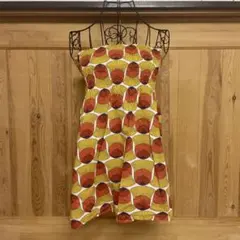 フォーエバー21 貝殻模様のストラップレス ベアトップ