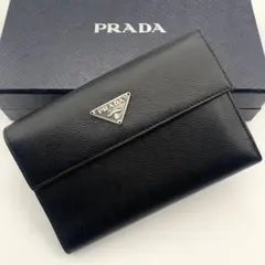 プラダ 三つ折り 財布 サフィアーノ 三角プレート 革 コンパクト 鑑定済み 黒
