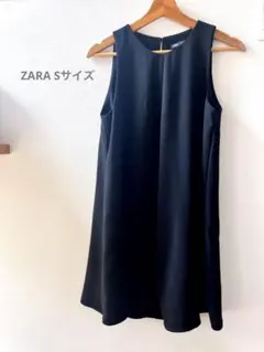 ZARA ブラック　ワンピースSサイズ