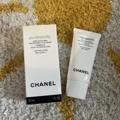 CHANEL UV ESSENTIEL 30ml 日焼け止め乳液のサムネイル