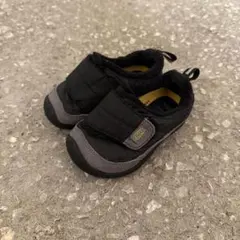 KEEN キッズ 14.5 スリッポン ブラックのサムネイル