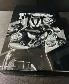 仮面ライダー LIMITED BOX 講談社付属品完備 カード549枚HG12体 - メルカリ