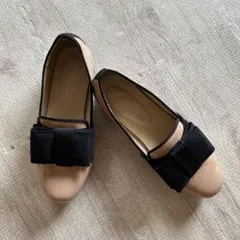 神戸レタスリボン付きフラットシューズ ベージュと黒