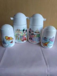 【ディズニーランド】　ミッキー、ミニー、プーさん調味料入れ4点セット