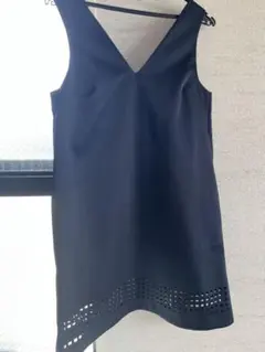 Topshop ポンチ素材膝上丈ワンピースのサムネイル