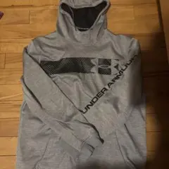 UNDER ARMOUR グレー フード付きパーカー