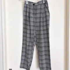 美品✨チェック柄テーパードパンツ グレンチェック グレー 【XS-S】相当 古着のサムネイル
