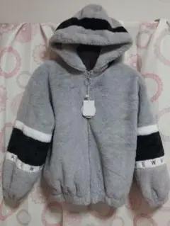 charm girl★新品★フード付きファーアウター★140cm