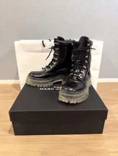 【値引き】マークジェイコブス THE LACE UP BOOTのサムネイル