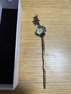 和風 金属製 かんざし 花と葉のデザイン