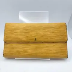 ルイヴィトン　長財布　財布　エピ　ポルトトレゾールインターナショナル　イエロー