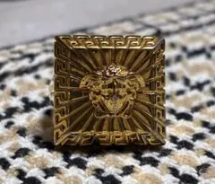 y*i様 新作 Versace メデューサリング 23号 - メルカリ