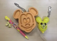 ディズニーリゾート　チャーム　キーホルダー　シャープペンシル　セット