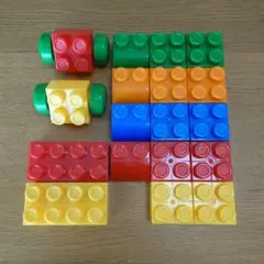 1.5歳から遊べる おおきなブロック 18個セット