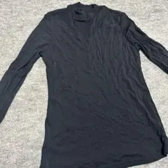 ブラックタートルネックトップス