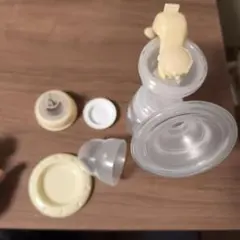 手動母乳搾乳器 160ml クリア/イエロー