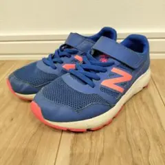 21㌢　ニューバランス　スニーカー