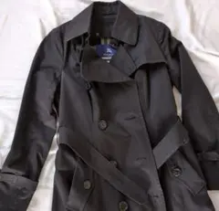 黒 トレンチコート