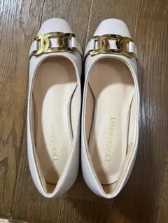 ✴︎引越しの為処分4月上旬まで出品 LIBERTY DOLLパンプス