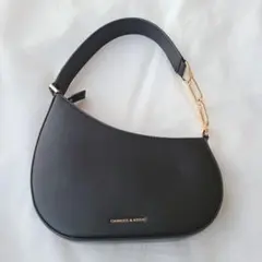CHARLES & KEITH　ショルダーバッグ