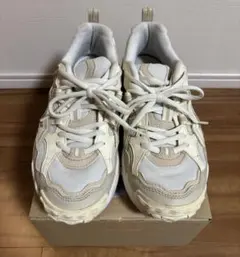 Item thumbnail for item 6c7f15c3-5688-4337-8e5e-3d12b830f16a