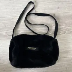 Item thumbnail for item 124c57f4-3013-4935-8837-102dfc352f84