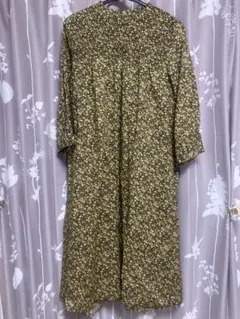 小花柄ワンピース　薄手　チュニック　しまむら　七分袖