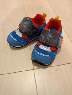 キッズシューズ　アンパンマン