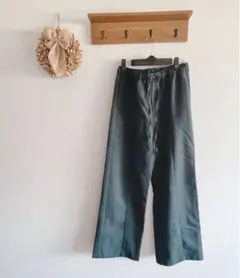 パンツ スラックス ワイドパンツ イージーパンツ　グリーン　ジーユー　M 無地