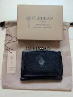 CLEDRAN ハラコ ブラックレザー 二つ折り財布のサムネイル