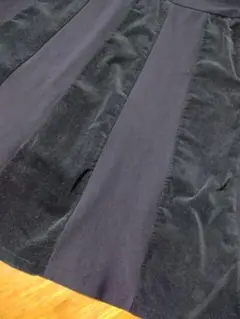 マツオインターナショナル NERO　スカート