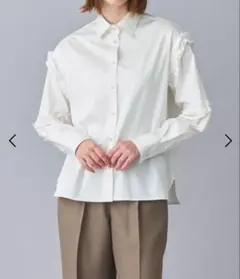 美品　PARIGOT PRESTIGE ラッフルスリーブシャツ フリル 上品のサムネイル