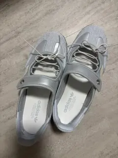 adidas サンバ　ジェーンW ヘイローブルー
