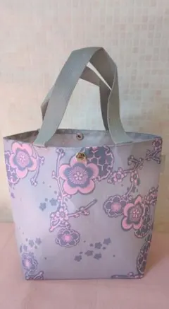 Item thumbnail for item fd7ce4c2-17f4-4c55-a0a7-336071f7cc65