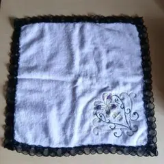 蝶の刺繍入りタオルハンカチ 黒レース縁取り　ANNA SUIのサムネイル