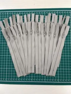 在庫限り！【新品未使用】YKK エフロンファスナー