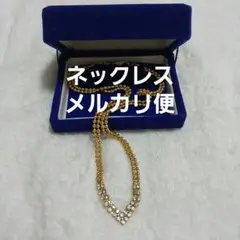 ネックレス　ゴールド