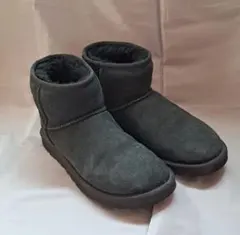 Item thumbnail for item bf35aac1-9d8e-47ed-8824-e0782e0d97e4