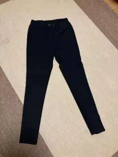 黒 スキニーパンツ r.p.s