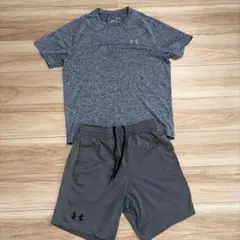 UNDER ARMOUR トレーニングウェア 上下セット Mのサムネイル