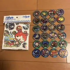 妖怪ウォッチ　妖怪メダル　帯付き　ともだちガッポリファイル＆メダル24枚付属