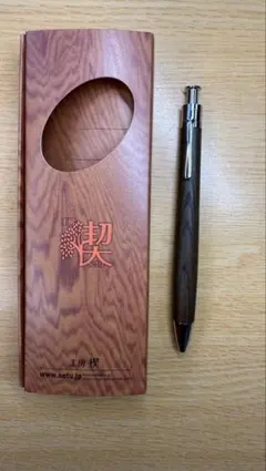 Item thumbnail for item 4fe0bc72-a804-4db2-95ff-f227a71ac6fb