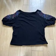 ジーナシス　Tシャツ　花柄　カットワーク刺繍プルオーバ