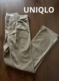 UNIQLO ベージュ カジュアルパンツ バックポケット付き