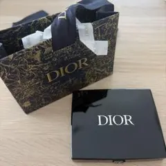 Dior サンク クルール クチュール アイシャドウ パレットのサムネイル