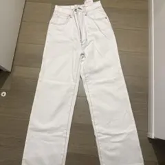 Auntie Rosa ホワイトデニムパンツ Sサイズのサムネイル